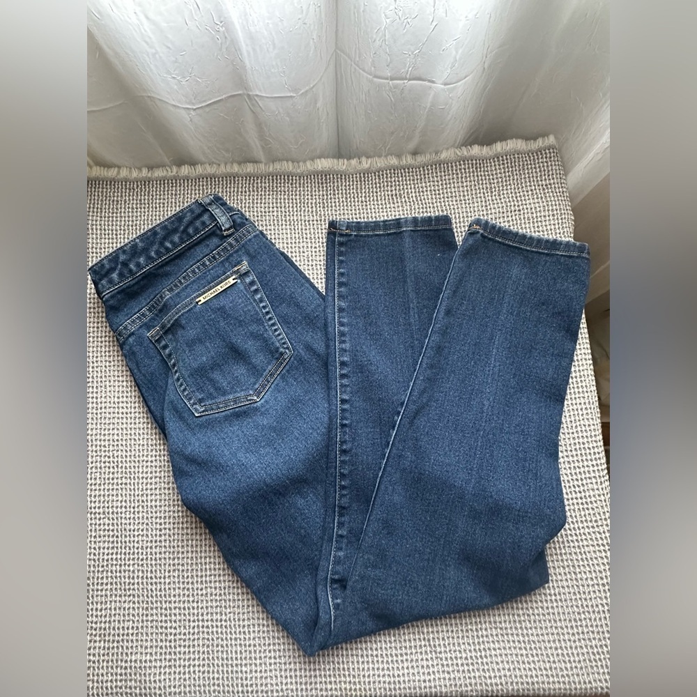 Michael Kors Skinny Jeans Size 8 Gold metal logo bar on back pocket